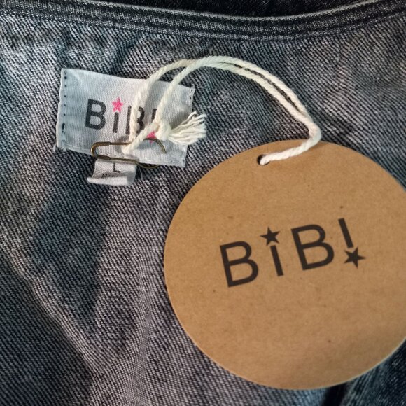 Bibi Size L Romper Black Denim Jean Button-Up Pockets Smocked Waist NEW - Picture 2 of 6